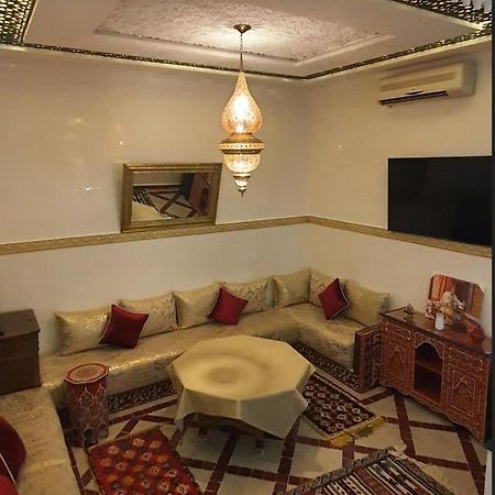 Quarya Assiyahia - Riad Camilia- Maison Entiere Avec Piscine マラケシュ エクステリア 写真